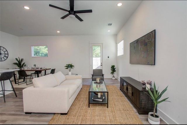 778 W Tidwell Road I, Houston, TX 77091