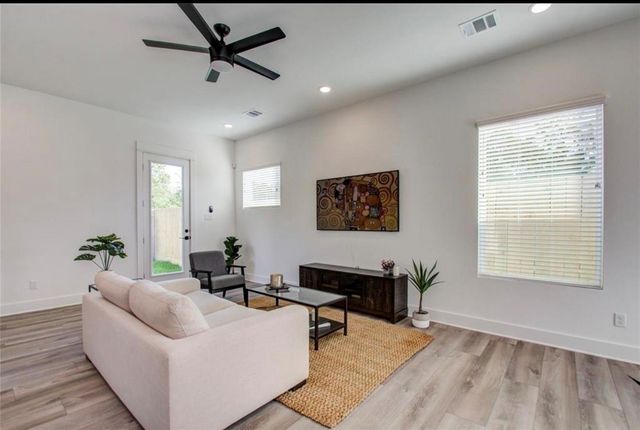 778 W Tidwell Road I, Houston, TX 77091