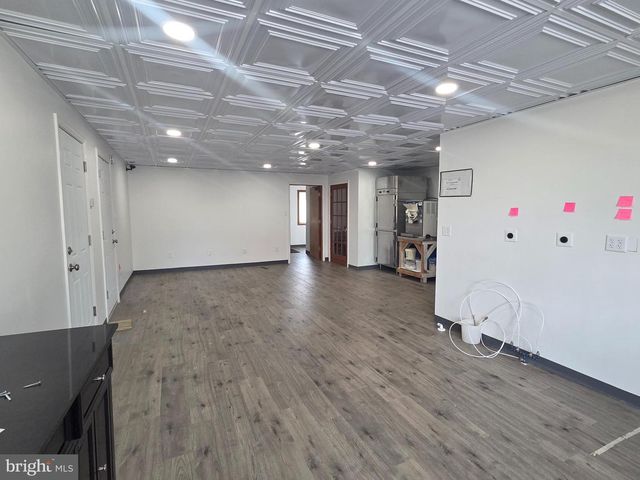 101 N BROADWAY, Pennsville, NJ 08070