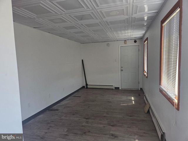 101 N BROADWAY, Pennsville, NJ 08070