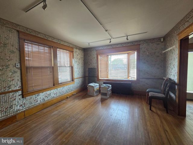 101 N BROADWAY, Pennsville, NJ 08070