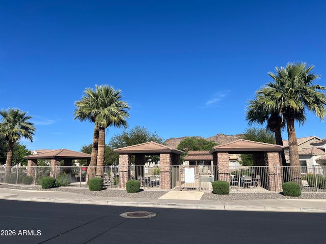 26708 N BABBLING BROOK Drive, Phoenix, AZ 85083