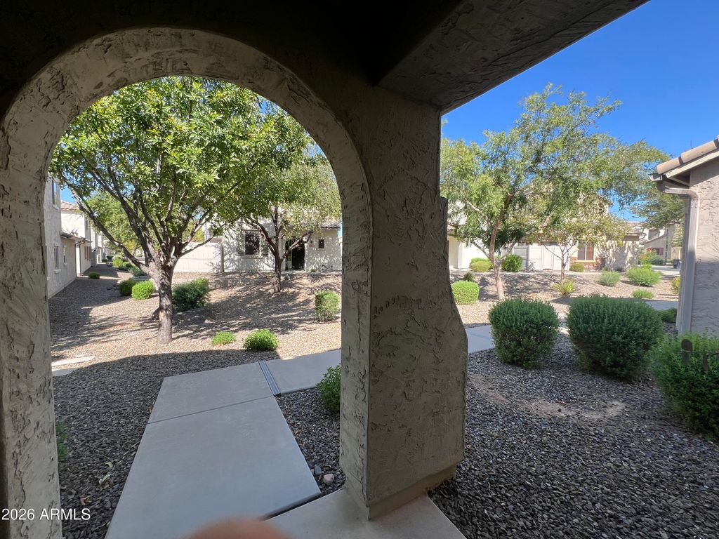 26708 N BABBLING BROOK Drive, Phoenix, AZ 85083 — photo 4
