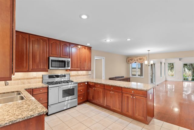 75 Duck Pond Pl., Georgetown, SC 29440