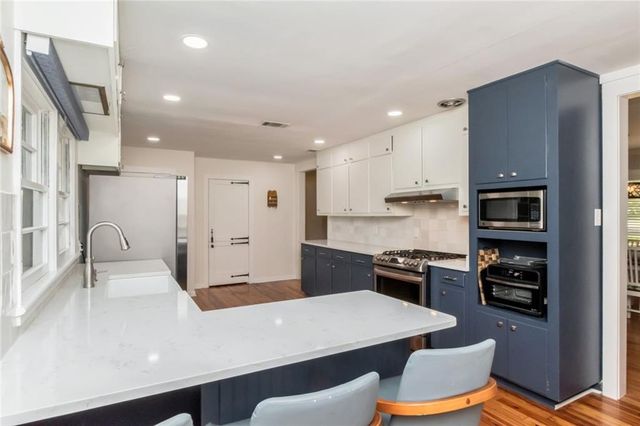 3905 Skyland Circle N, Mobile, AL 36693