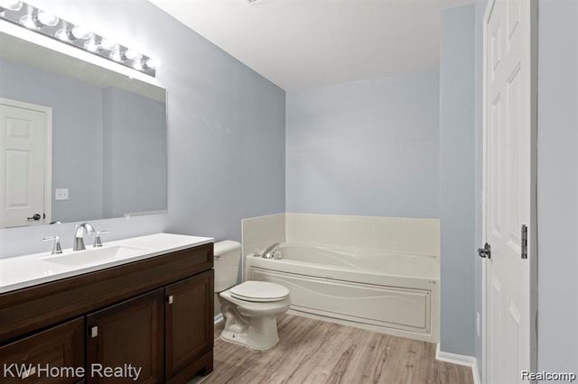 7637 Woodward Avenue, Detroit, MI 48202
