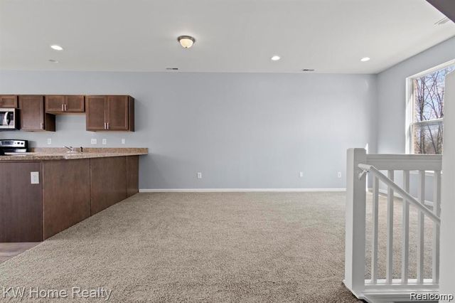 7637 Woodward Avenue, Detroit, MI 48202