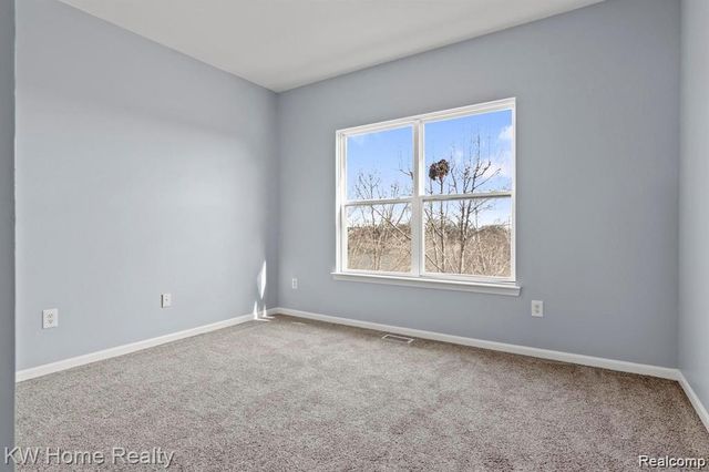 7637 Woodward Avenue, Detroit, MI 48202