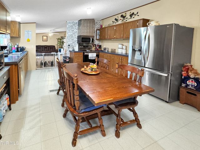 3675 Glen Alpine Road, Kingsport, TN 37660