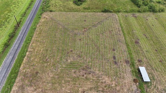 1602 County Road 62, Rosharon, TX 77583