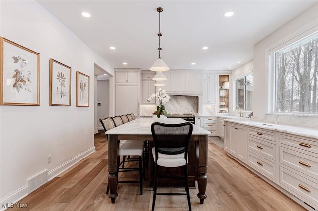 17421 Rambling Creek Trail, Chagrin Falls, OH 44023