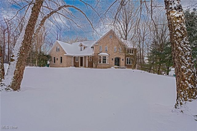 17421 Rambling Creek Trail, Chagrin Falls, OH 44023