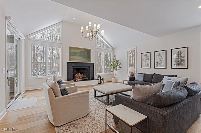 17421 Rambling Creek Trail, Chagrin Falls, OH 44023