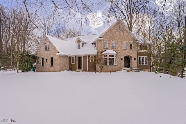 17421 Rambling Creek Trail, Chagrin Falls, OH 44023