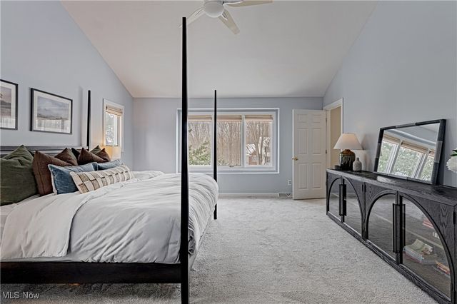 17421 Rambling Creek Trail, Chagrin Falls, OH 44023