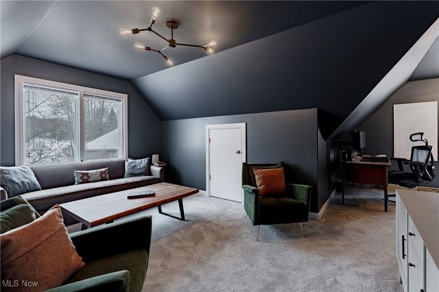 17421 Rambling Creek Trail, Chagrin Falls, OH 44023