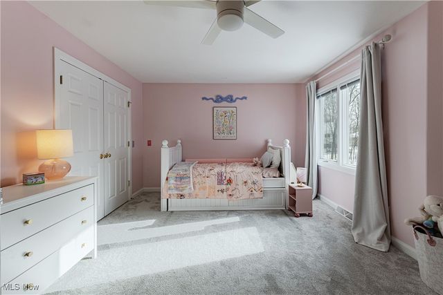 17421 Rambling Creek Trail, Chagrin Falls, OH 44023