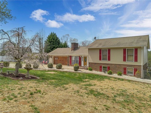 284 Bugle Lane, Wilkesboro, NC 28697