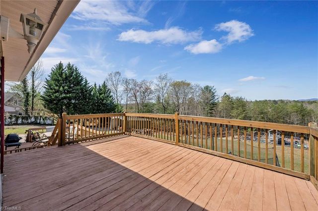 284 Bugle Lane, Wilkesboro, NC 28697