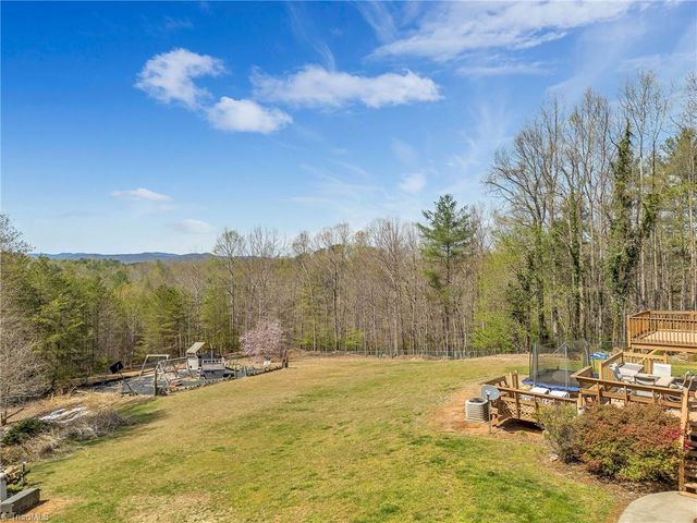 284 Bugle Lane, Wilkesboro, NC 28697