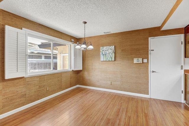 6995 Wavecrest Way, Sacramento, CA 95831