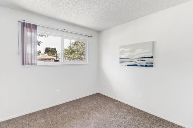 6995 Wavecrest Way, Sacramento, CA 95831