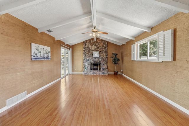 6995 Wavecrest Way, Sacramento, CA 95831
