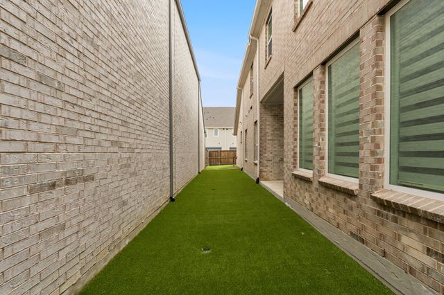 9540 Hedge Street, Frisco, TX 75034