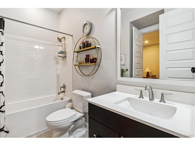 5497 N Xanthia Ct, Denver, CO 80238