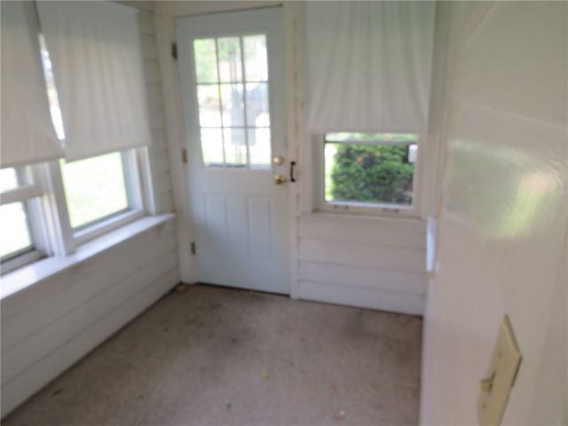 225 N Main St, Houston, PA 15342