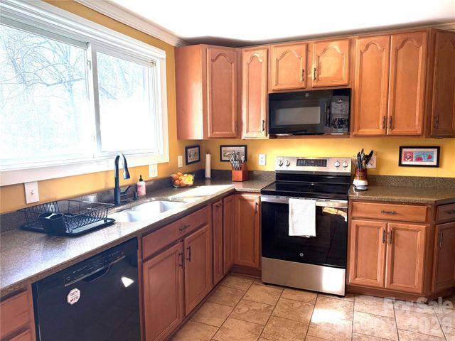 112 Elwood Street, Kannapolis, NC 28081