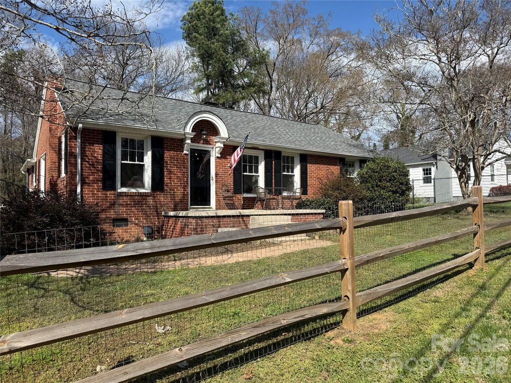 112 Elwood Street, Kannapolis, NC 28081