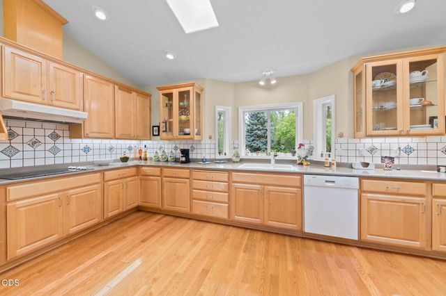 509 Carter Drive, Grants Pass, OR 97526