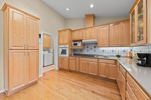 509 Carter Drive, Grants Pass, OR 97526