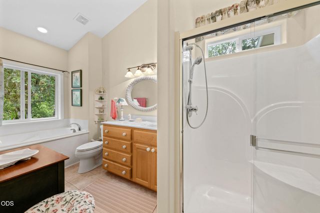 509 Carter Drive, Grants Pass, OR 97526