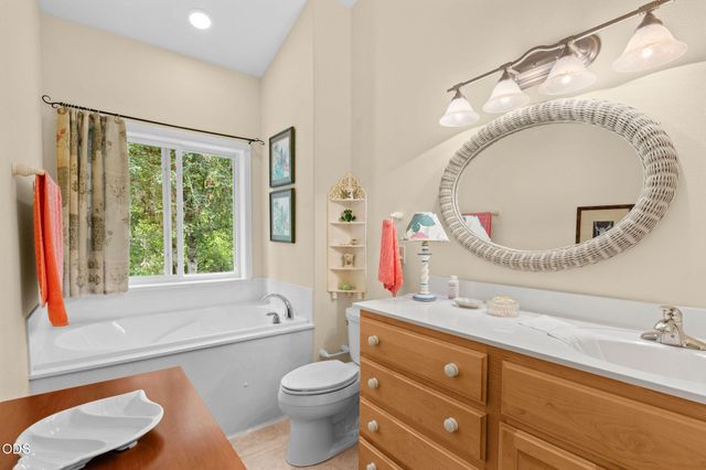 509 Carter Drive, Grants Pass, OR 97526