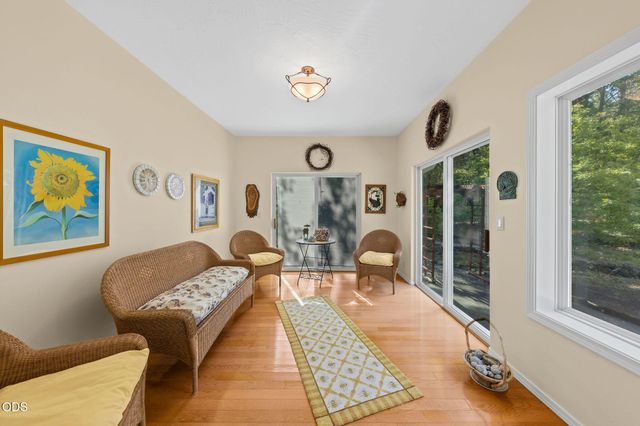 509 Carter Drive, Grants Pass, OR 97526