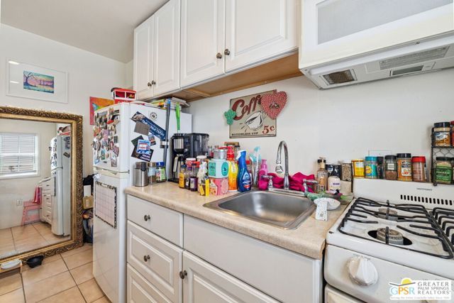 1674 S Via Salida 6, Palm Springs, CA 92264