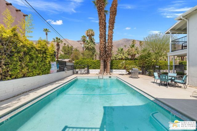 1674 S Via Salida 6, Palm Springs, CA 92264