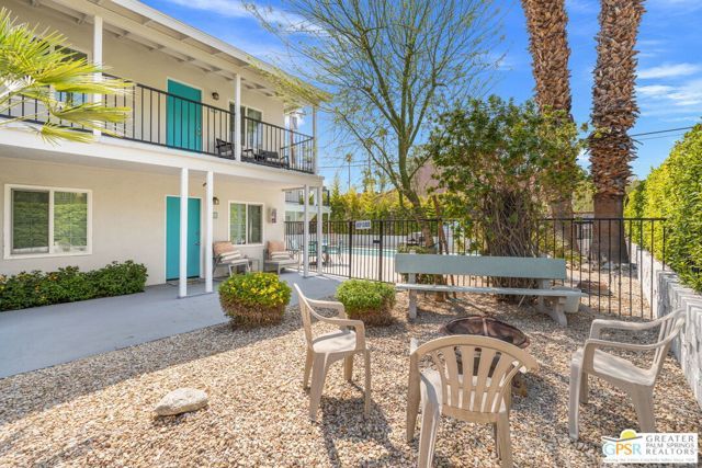 1674 S Via Salida 6, Palm Springs, CA 92264