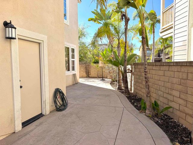 5640 Shasta Daisy Trail, San Diego, CA 92130
