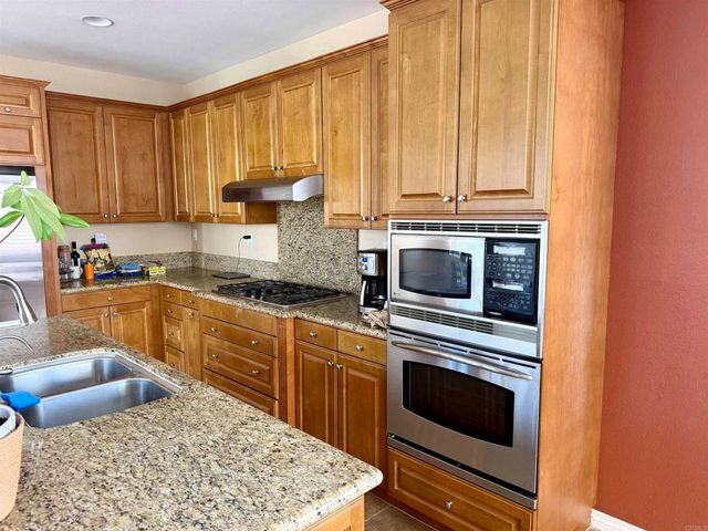 5640 Shasta Daisy Trail, San Diego, CA 92130