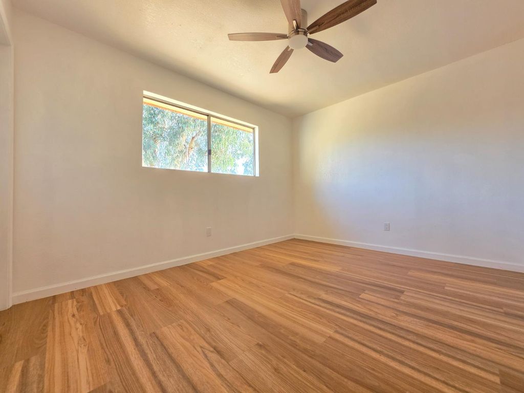 Image 8 of property listing at 1324 Hume Drive, Sanger, CA 93657