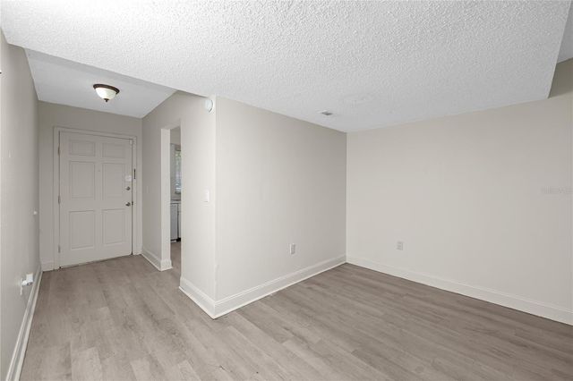 14424 REUTER STRASSE CIRCLE 104, Tampa, FL 33613
