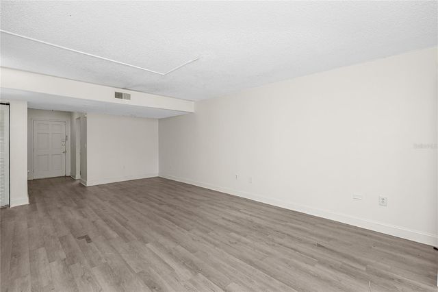 14424 REUTER STRASSE CIRCLE 104, Tampa, FL 33613