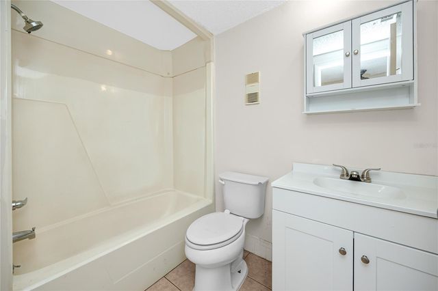 14424 REUTER STRASSE CIRCLE 104, Tampa, FL 33613