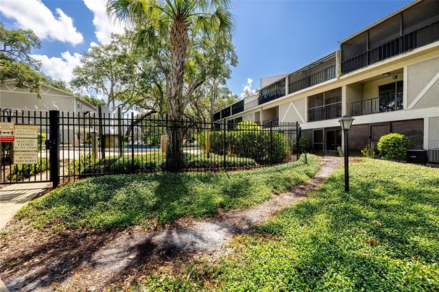 14424 REUTER STRASSE CIRCLE 104, Tampa, FL 33613