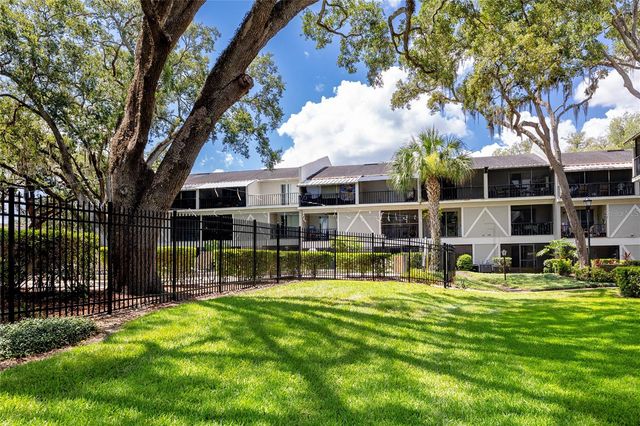 14424 REUTER STRASSE CIRCLE 104, Tampa, FL 33613