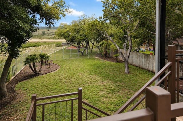 745 Lookout Drive, Lakehills, TX 78063