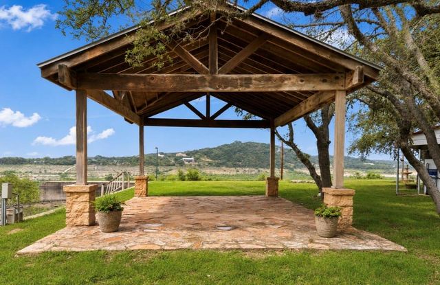 745 Lookout Drive, Lakehills, TX 78063